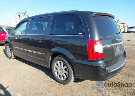 2013 Chrysler Town & Country Touring z USA, uszkodzony, nr VIN 2C4RC1BG7DR631693